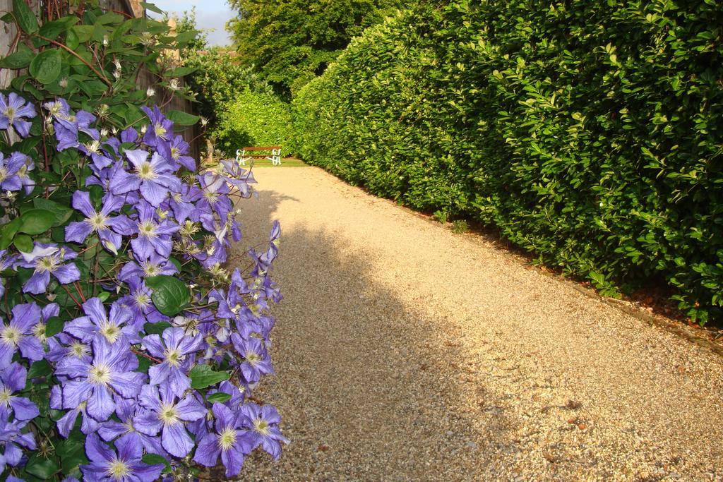 Pinfield Boutique Hotel Hedgerley Exterior photo