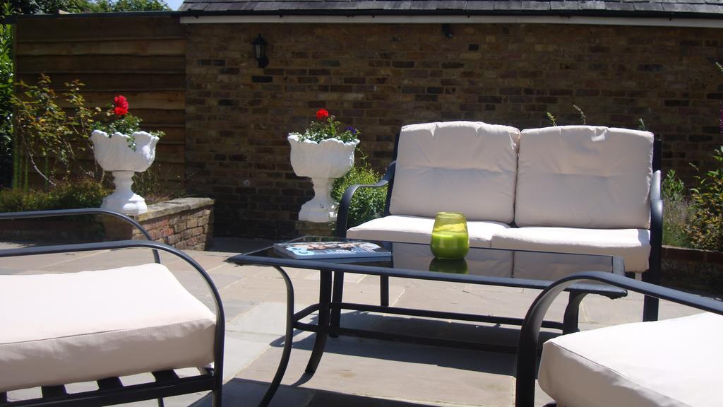 Pinfield Boutique Hotel Hedgerley Exterior photo