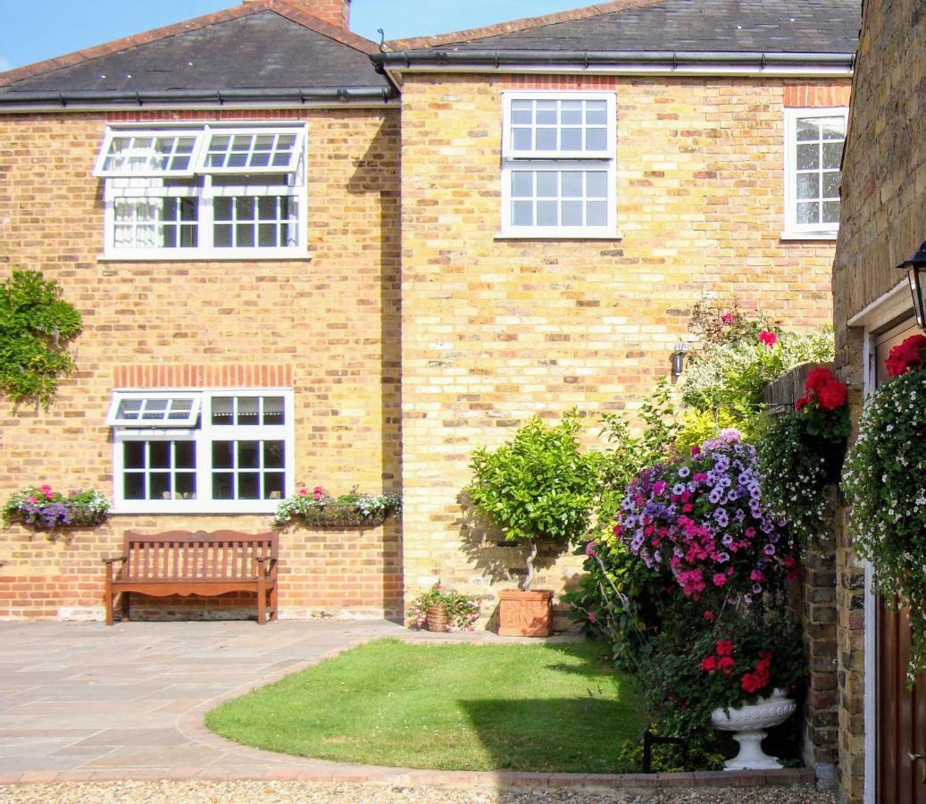 Pinfield Boutique Hotel Hedgerley Exterior photo
